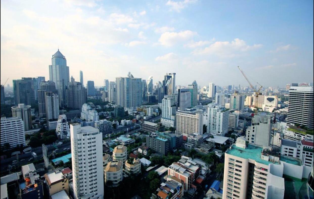 Omni Tower Cozy Apartment Near Nana Bts Bangkok Esterno foto